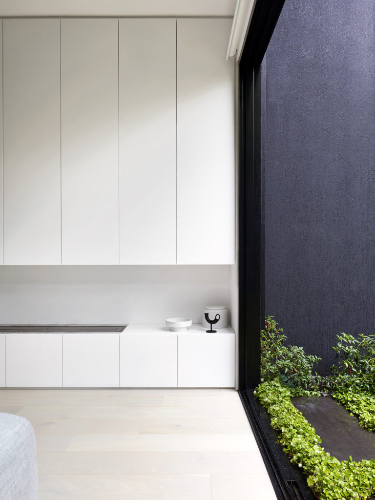rof-winter-architecture-south-yarra-townhouse-1